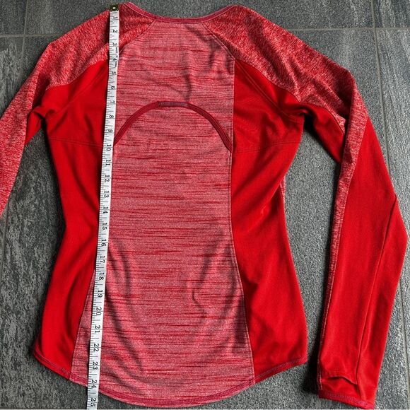 Athleta Running Wild Mix Crew Long Sleeve Scoop-neck Top Thumbholes XS - Picture 14 of 15